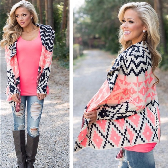 Geometric Aztec Ranch style Sweater - Picture 2 of 6